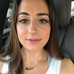 Meet your Posher, Jaclyn